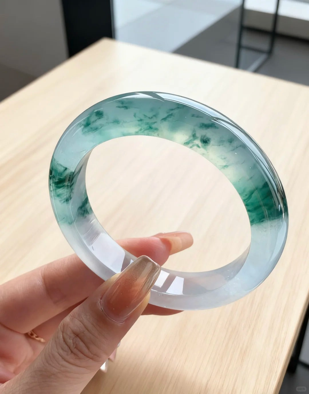 How to Choose a Jade Bangle: Size, Quality & Price Guide 2026