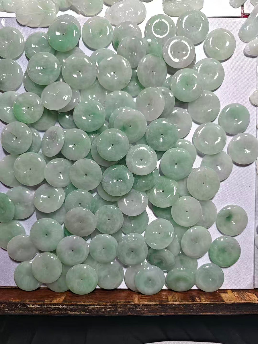 Jade Donut Pendant - 20 x 35 mm