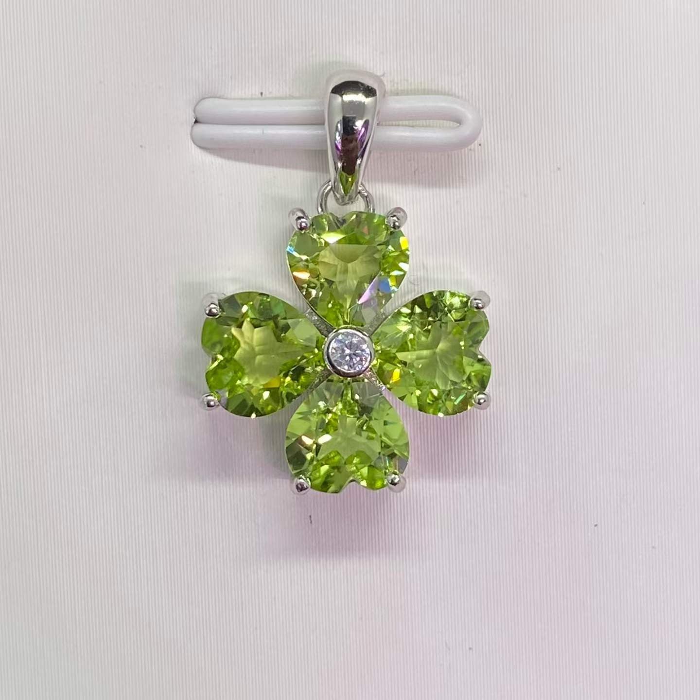 Natural Peridot Four-Leaf Clover Pendant in 925 Sterling Silver, 6mm Heart-Cut Gemstones