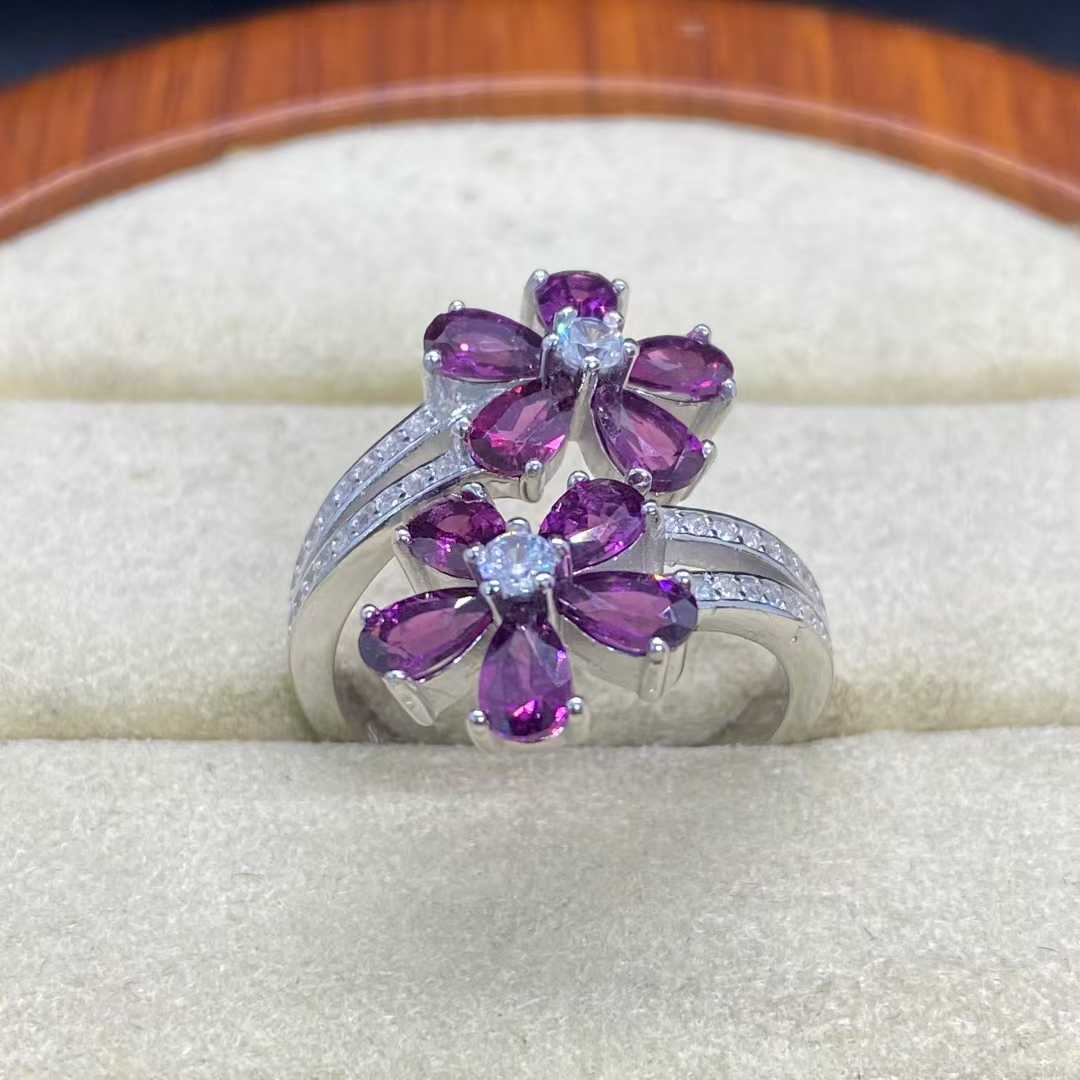 Natural Rhodolite Garnet Flower Ring in 925 Sterling Silver, 3×5mm Gemstones