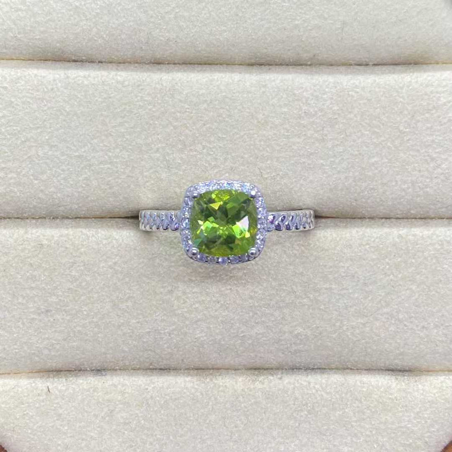 Natural Peridot Statement Ring in 925 Sterling Silver, 7mm Cushion-Cut Gemstone