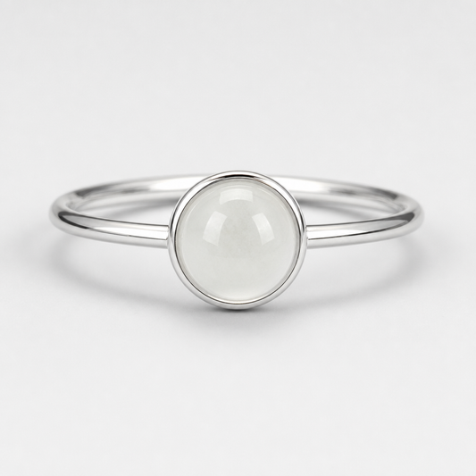Natural Quartzite Jade Ring in 925 Silver - Minimalist Solitaire