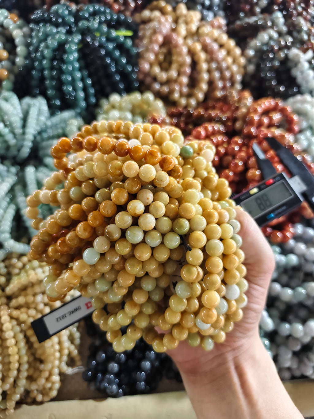 Jade Bead Bracelet - Yellow Tone