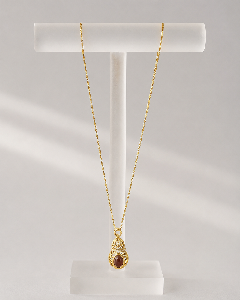 18K Gold Plated Red Agate Gourd Necklace | Hollow Filigree Hulu Pendant