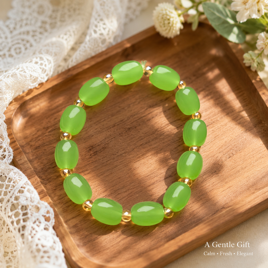 Green Heritage-Style Crystal Bracelet