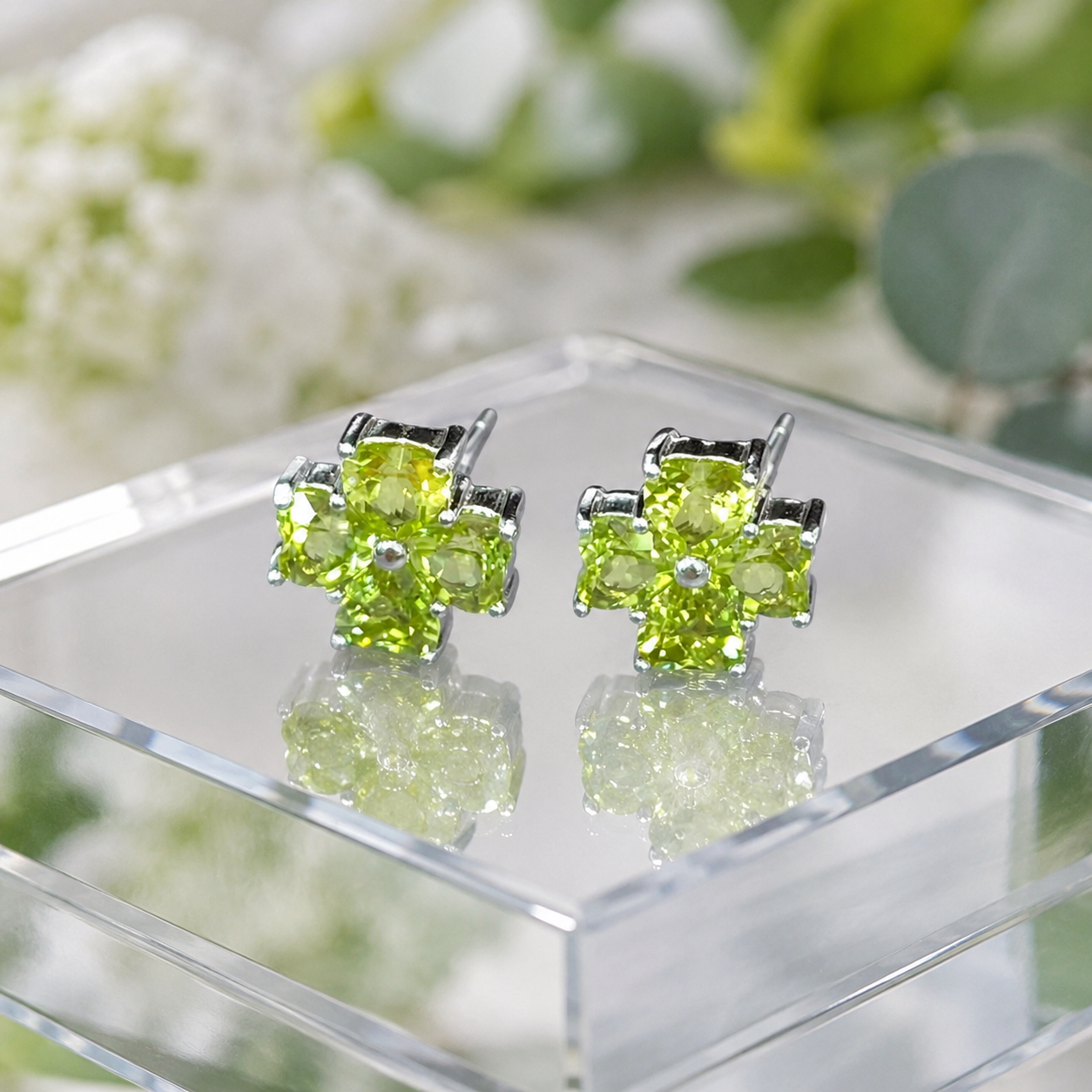 Natural Peridot Four-Leaf Clover Stud Earrings in 925 Sterling Silver, 4mm Heart-Cut Gemstones