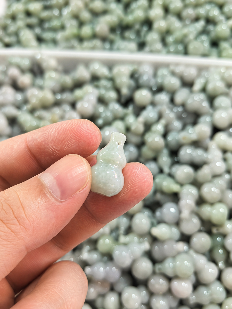 Jade Gourd Pendant
